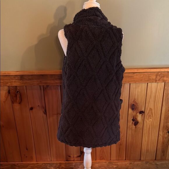 UGG Koolaburra Cozy slate blue vest - Picture 8 of 11